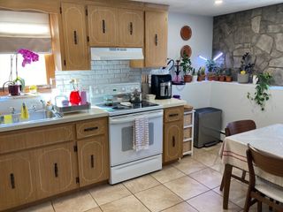 25 Cleveland St Garden, Revere, MA 02151