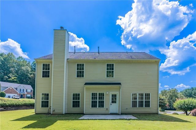 818 Pond View Court, Sugar Hill, GA 30518