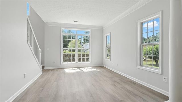 818 Pond View Court, Sugar Hill, GA 30518