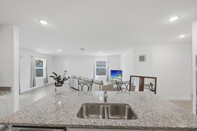 226 SW Milburn Circle 209, Port St. Lucie, FL 34953