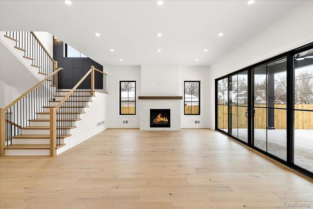 4409 Tonawanda Avenue, Royal Oak Charter Township, MI 48073