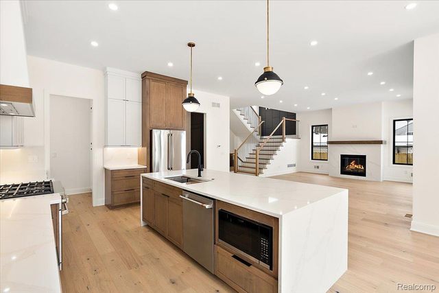 4409 Tonawanda Avenue, Royal Oak Charter Township, MI 48073