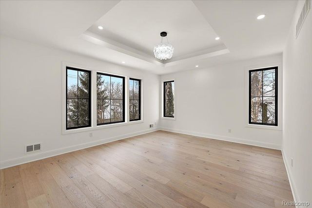 4409 Tonawanda Avenue, Royal Oak Charter Township, MI 48073