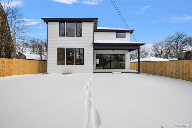 4409 Tonawanda Avenue, Royal Oak Charter Township, MI 48073