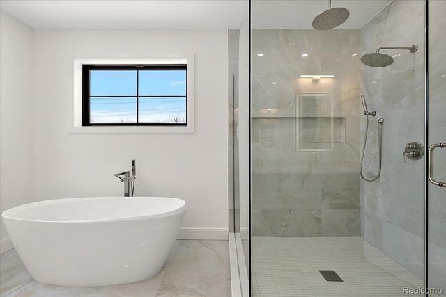 4409 Tonawanda Avenue, Royal Oak Charter Township, MI 48073