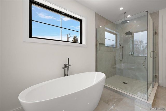 4409 Tonawanda Avenue, Royal Oak Charter Township, MI 48073