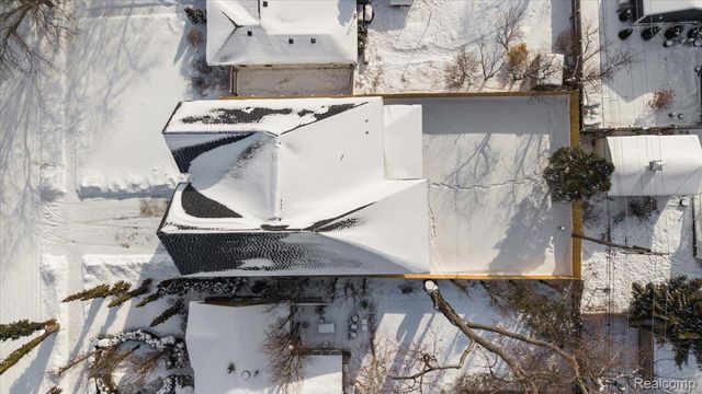 4409 Tonawanda Avenue, Royal Oak Charter Township, MI 48073