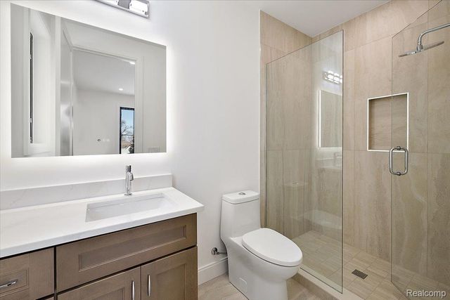 4409 Tonawanda Avenue, Royal Oak Charter Township, MI 48073