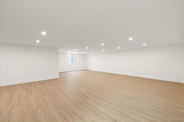 4409 Tonawanda Avenue, Royal Oak Charter Township, MI 48073