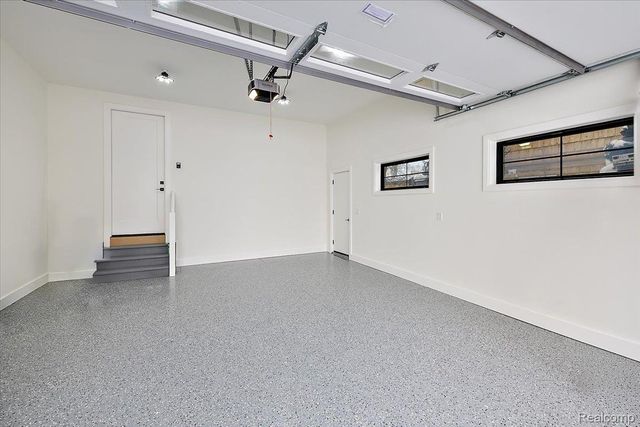 4409 Tonawanda Avenue, Royal Oak Charter Township, MI 48073