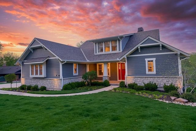 8637 Overhill Road, Leawood, KS 66206