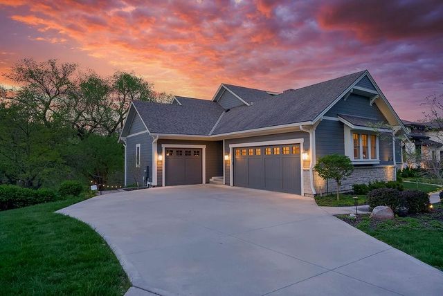8637 Overhill Road, Leawood, KS 66206
