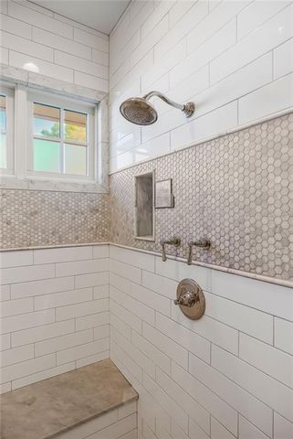 8637 Overhill Road, Leawood, KS 66206