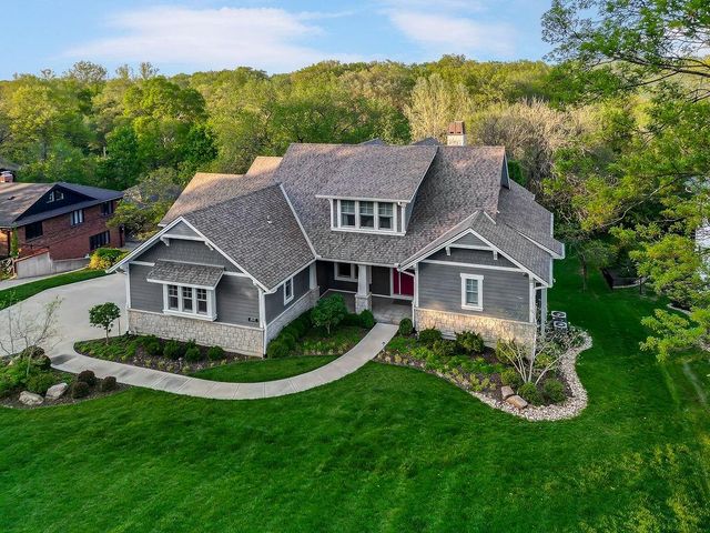 8637 Overhill Road, Leawood, KS 66206