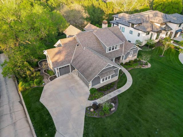 8637 Overhill Road, Leawood, KS 66206