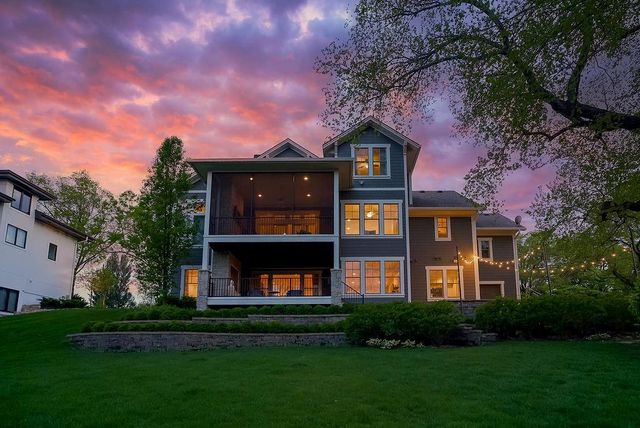 8637 Overhill Road, Leawood, KS 66206