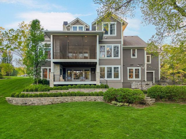 8637 Overhill Road, Leawood, KS 66206