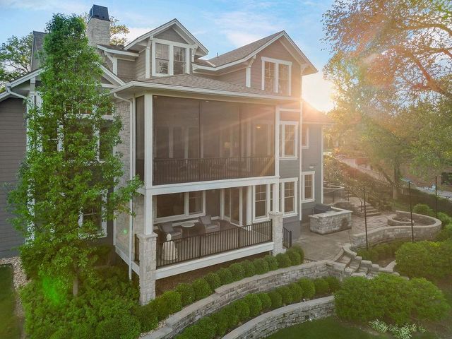 8637 Overhill Road, Leawood, KS 66206