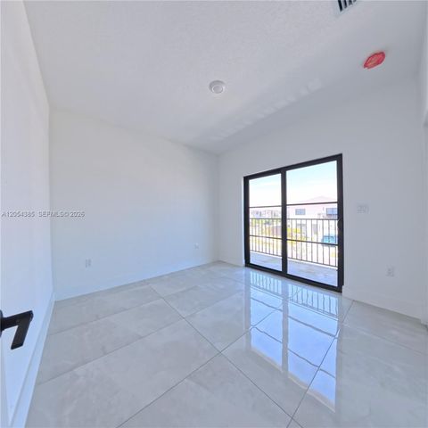 1374 NW 1st Street, Florida City, FL 33034