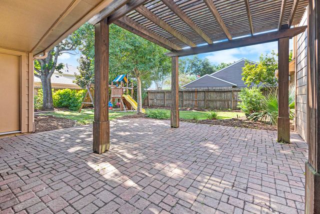 302 W Lochnell Drive, Houston, TX 77062