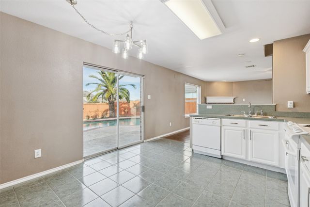 10757 Braemoor Drive, Fort Worth, TX 76052