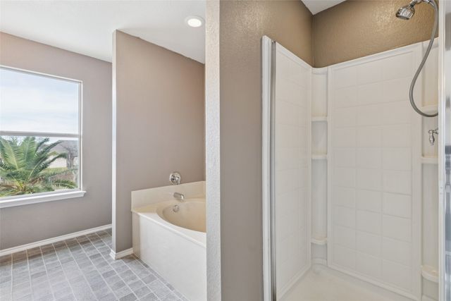 10757 Braemoor Drive, Fort Worth, TX 76052