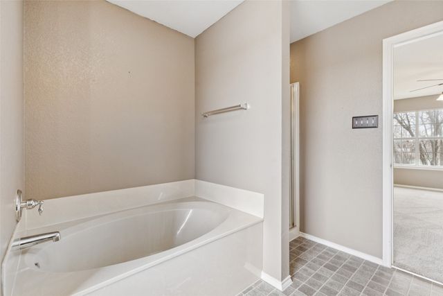 10757 Braemoor Drive, Fort Worth, TX 76052