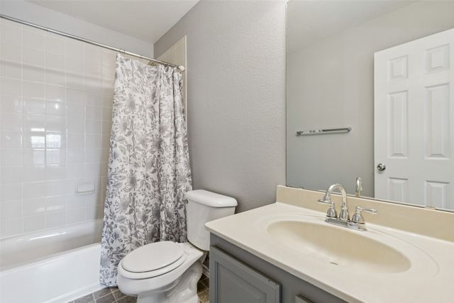 10757 Braemoor Drive, Fort Worth, TX 76052