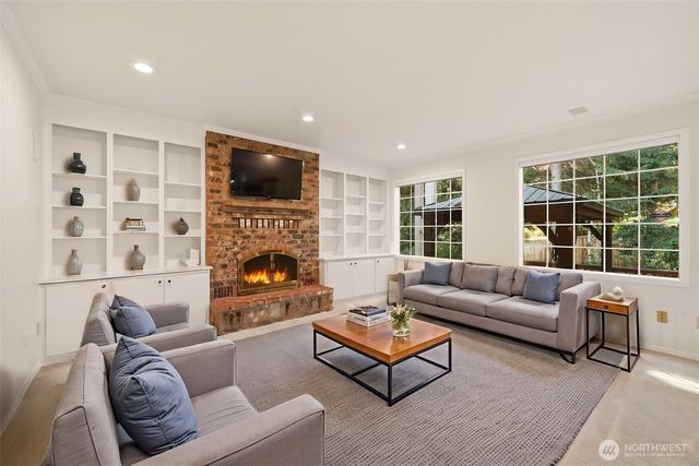 221 SW 331st Place, Federal Way, WA 98023