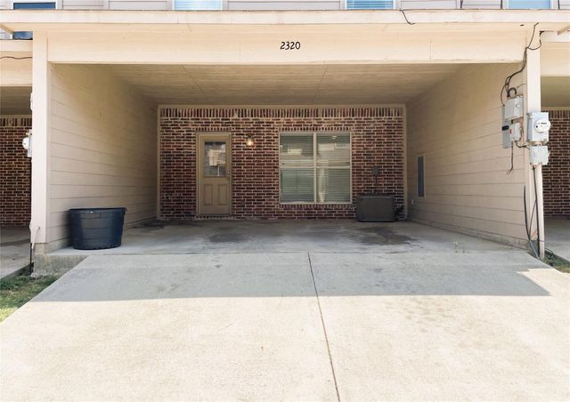 2320 Calendar Court, Grand Prairie, TX 75050
