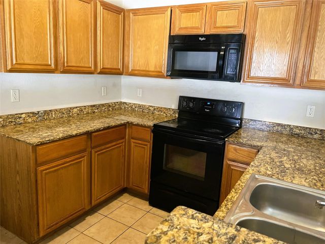 2320 Calendar Court, Grand Prairie, TX 75050