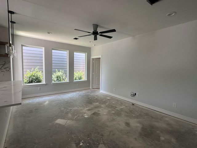 115 Capetown, Montgomery, TX 77356