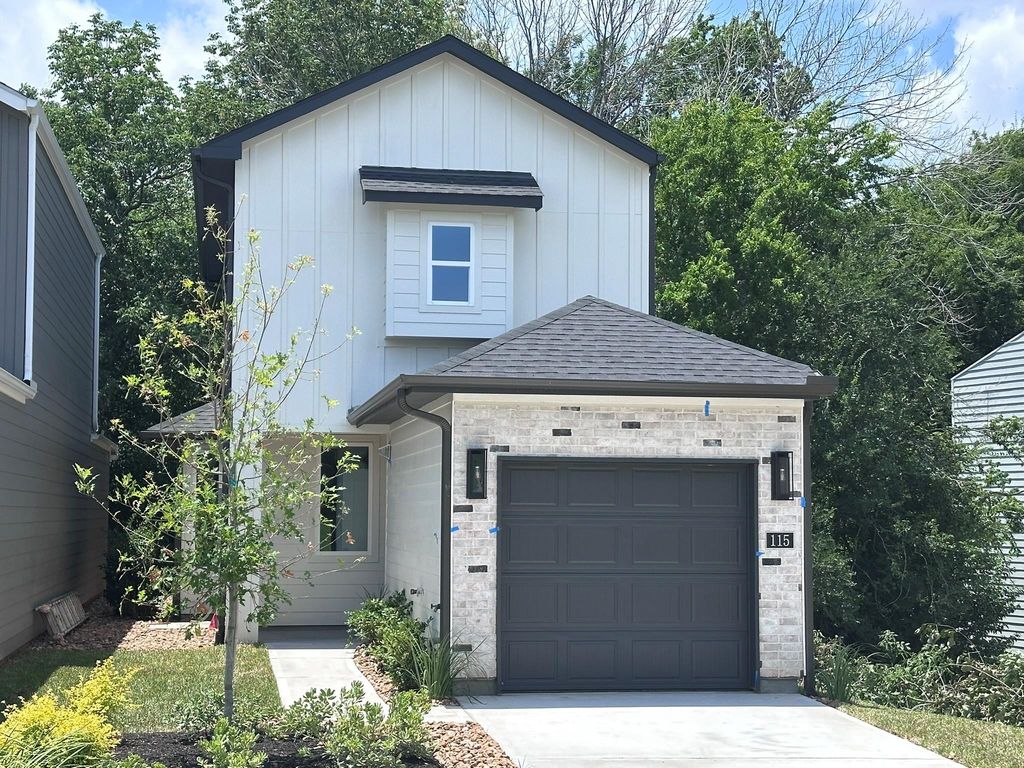 115 Capetown, Montgomery, TX 77356