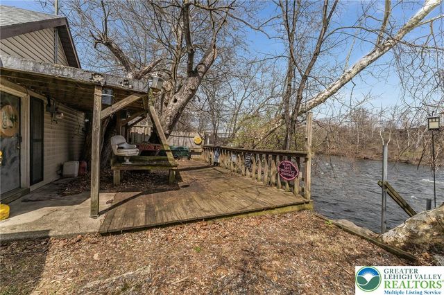 3271 Water Street, Whitehall Twp, PA 18052