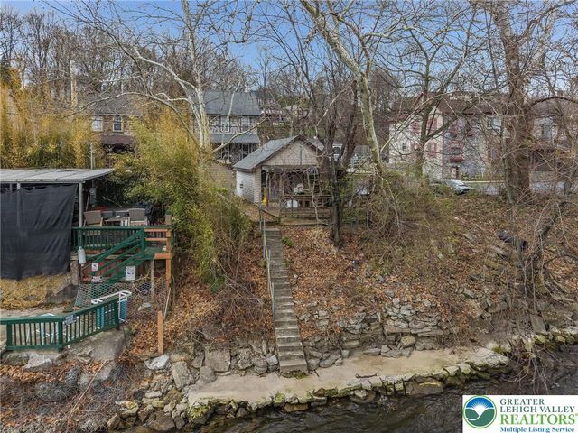 3271 Water Street, Whitehall Twp, PA 18052