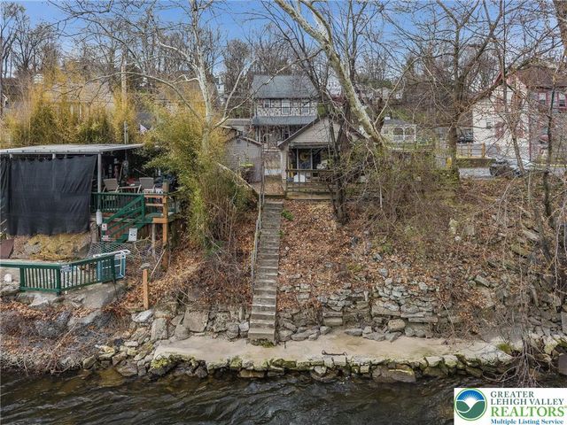 3271 Water Street, Whitehall Twp, PA 18052