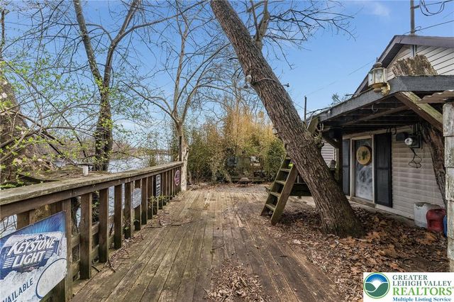 3271 Water Street, Whitehall Twp, PA 18052