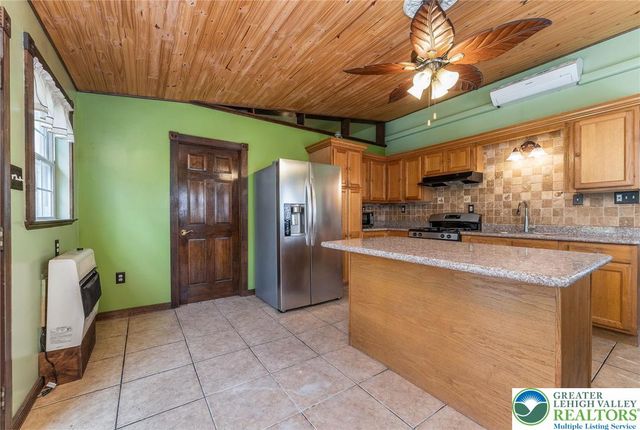 3271 Water Street, Whitehall Twp, PA 18052