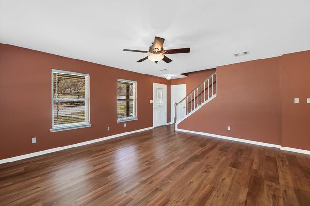 332 Booth DR, San Marcos, TX 78666