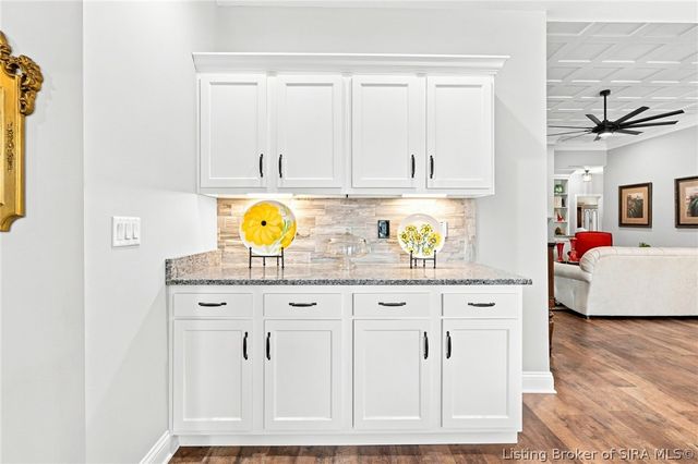 12402 Hermitage Trail, Sellersburg, IN 47172
