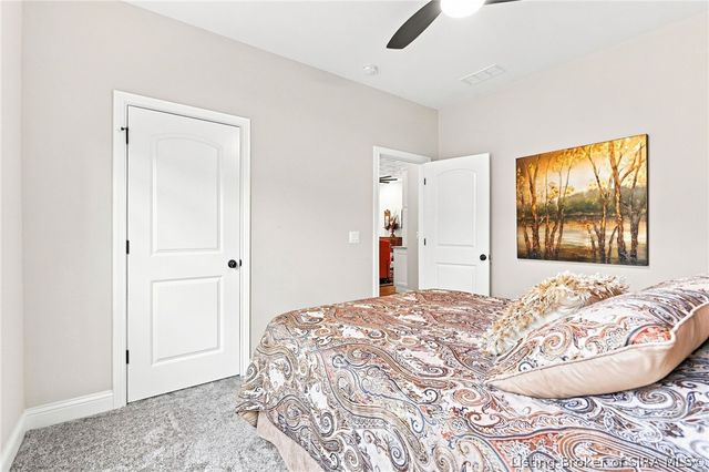 12402 Hermitage Trail, Sellersburg, IN 47172