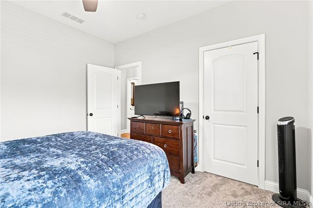 12402 Hermitage Trail, Sellersburg, IN 47172