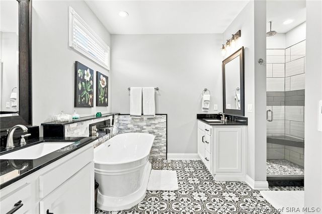 12402 Hermitage Trail, Sellersburg, IN 47172