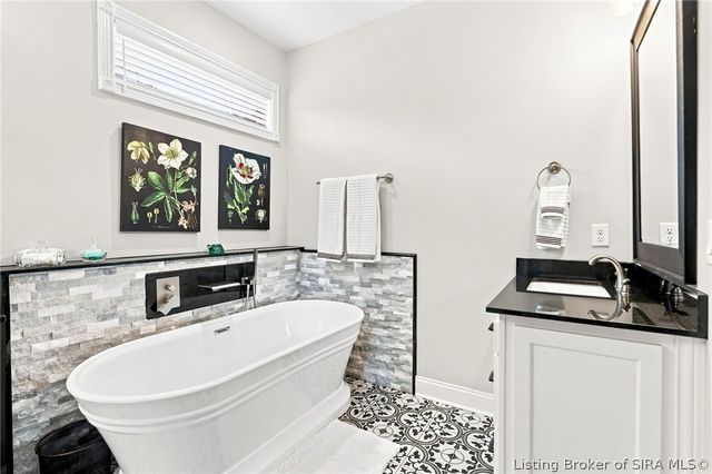 12402 Hermitage Trail, Sellersburg, IN 47172