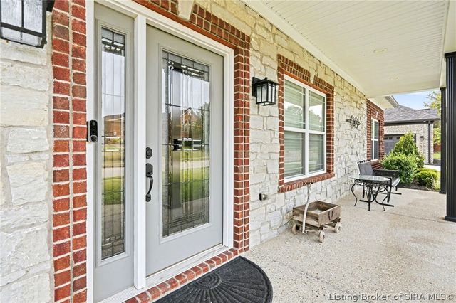 12402 Hermitage Trail, Sellersburg, IN 47172