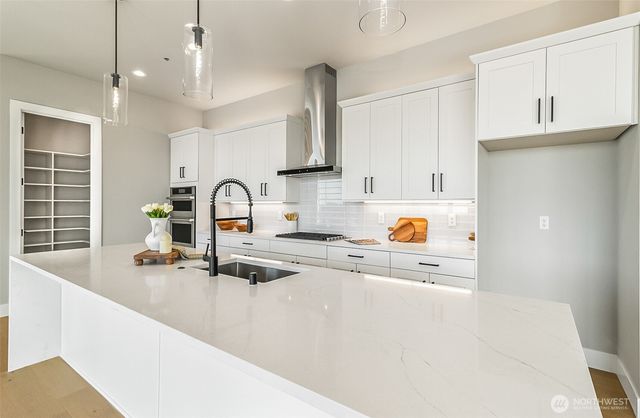 1525 Sunnyside Blvd, Lake Stevens, WA 98258