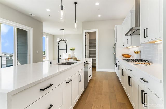 1525 Sunnyside Blvd, Lake Stevens, WA 98258