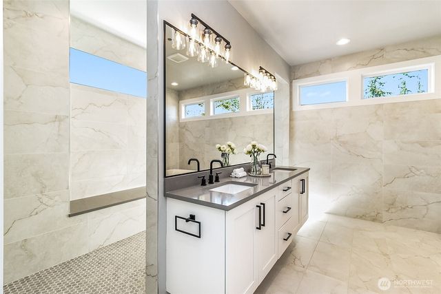 1525 Sunnyside Blvd, Lake Stevens, WA 98258