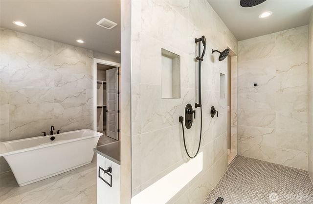 1525 Sunnyside Blvd, Lake Stevens, WA 98258