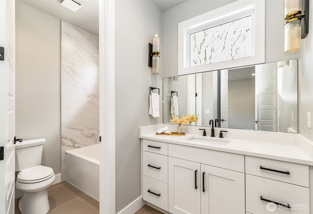 1525 Sunnyside Blvd, Lake Stevens, WA 98258